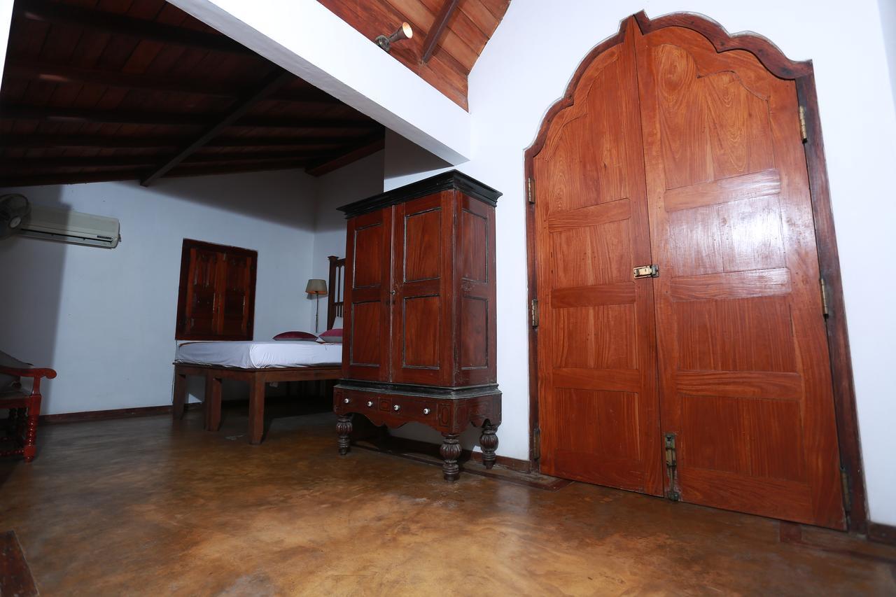 Villa Kusum Hikkaduwa Exterior photo